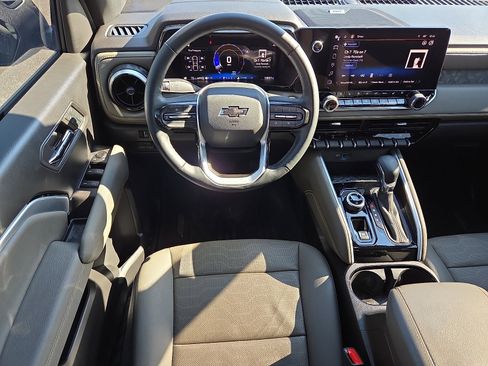 Used 2023 Chevrolet Colorado ZR2 w/ ZR2 Convenience Package III image 11