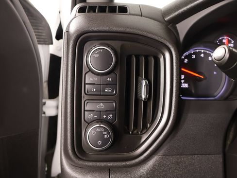 Used 2022 Chevrolet Silverado 1500 W/T w/ WT Value Package AWD/4WD image 7