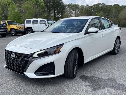 New 2026 Nissan Altima 2.5 SV w/ SV Premium Package FWD image 5