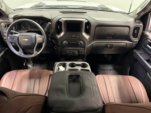 Used 2025 Chevrolet Silverado 2500 Custom w/ Custom Value Package AWD/4WD image 31