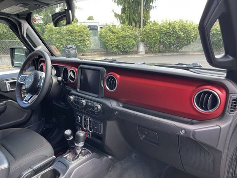 Used 2023 Jeep Gladiator Rubicon AWD/4WD image 29