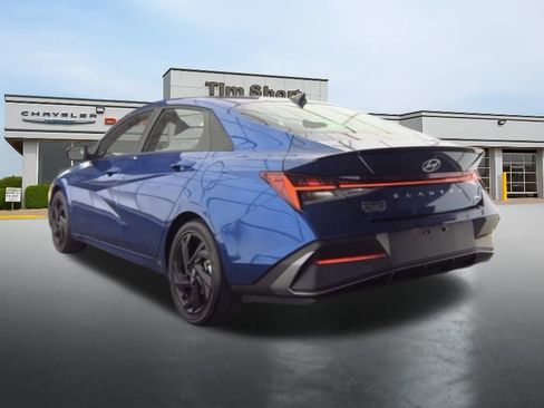 Used 2026 Hyundai Elantra SEL w/ Cargo Package FWD image 6