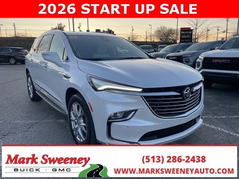 Used 2022 Buick Enclave Essence w/ Experience Buick Package image 4