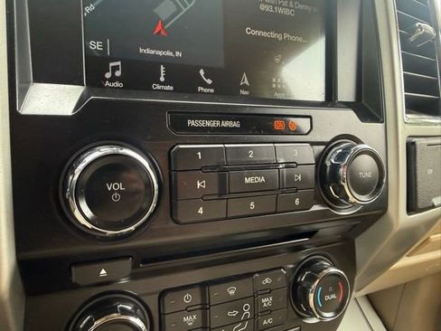 Used 2018 Ford F350 Lariat w/ Lariat Ultimate Package AWD/4WD image 26
