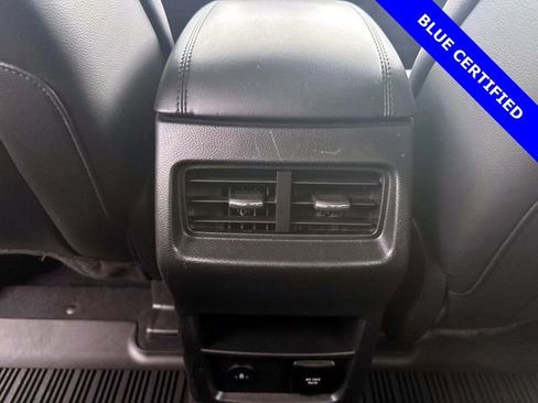 Certified 2024 Ford Edge SEL w/ Convenience Package image 9