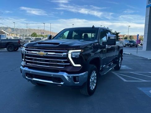 Certified 2024 Chevrolet Silverado 3500 LTZ w/ LTZ Premium Package AWD/4WD image 12
