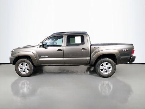 Used 2012 Toyota Tacoma PreRunner image 9