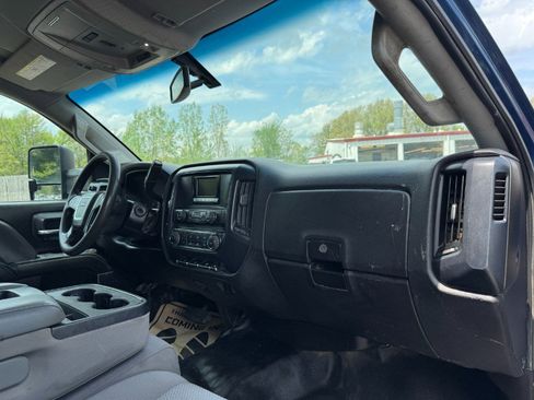 Used 2015 GMC Sierra 3500 2WD Regular Cab w/ Sierra Convenience Package image 18