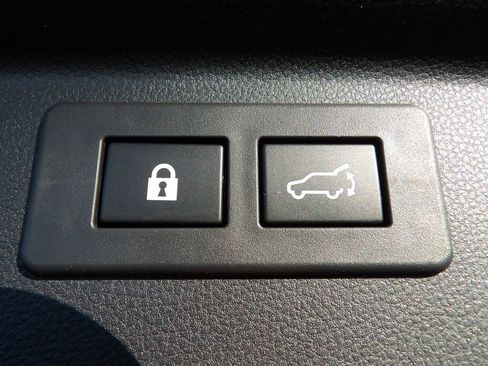 Used 2024 Subaru Forester Limited image 29