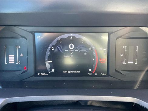 Used 2024 Toyota Tacoma SR5 image 17