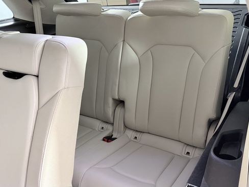 Used 2018 Audi Q7 3.0T Prestige w/ Prestige Package AWD/4WD image 29