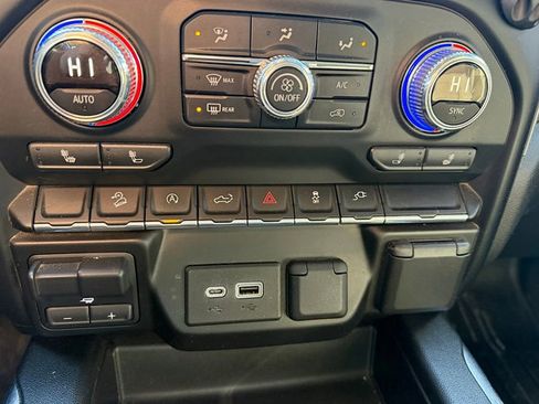 Used 2019 GMC Sierra 1500 Elevation w/ Elevation Value Package image 22