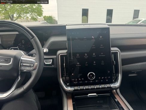 New 2026 GMC Yukon Denali w/ Denali Reserve Package AWD/4WD image 21
