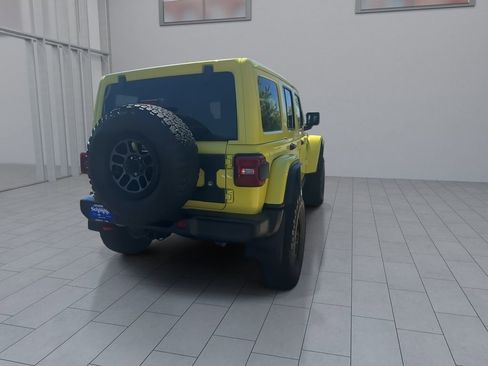 Used 2023 Jeep Wrangler Unlimited Rubicon w/ Xtreme Recon 35" Tire Package AWD/4WD image 5