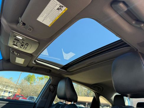 Used 2019 Toyota Avalon XSE image 28