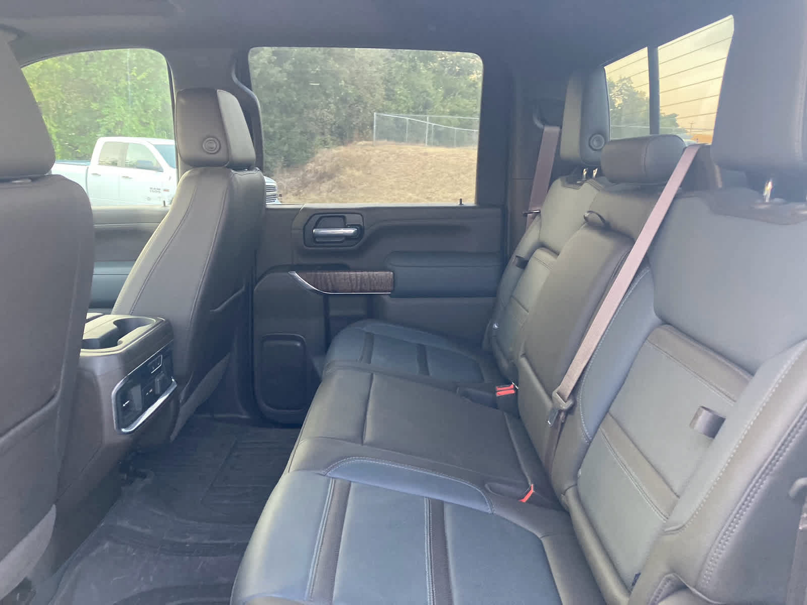 Used 2021 GMC Sierra 3500 Denali w/ Denali Ultimate Package AWD/4WD image 5