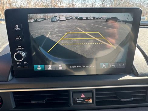 Certified 2023 Honda Pilot Touring image 24