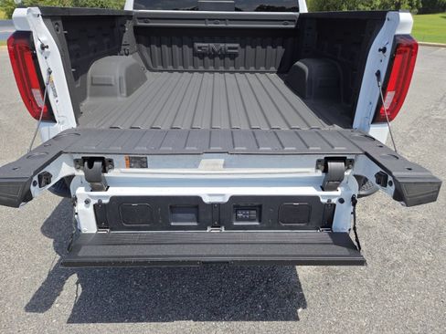 New 2026 GMC Sierra 1500 AT4X AWD/4WD image 27