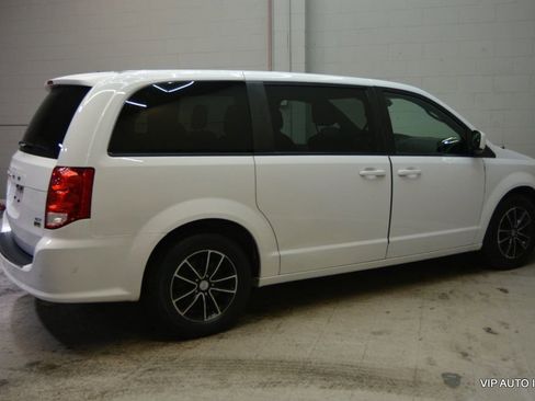 Used 2019 Dodge Grand Caravan GT image 36