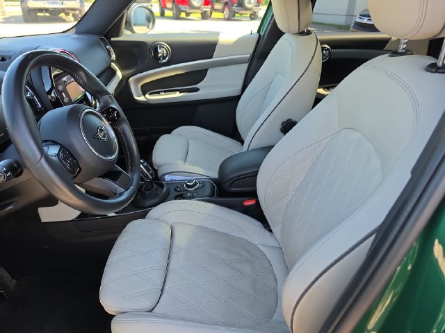 Used 2024 MINI Cooper Countryman S w/ Signature Upholstery Package FWD image 16