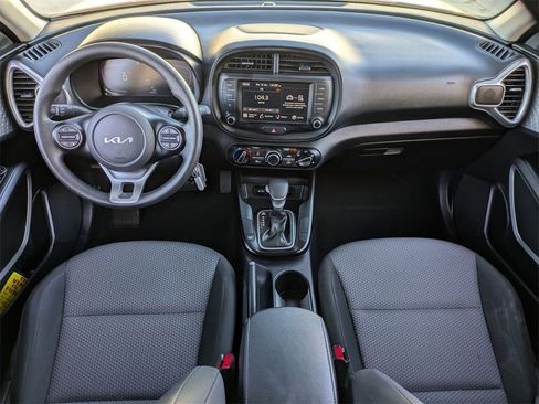 Used 2024 Kia Soul LX w/ Option Group 015 image 25