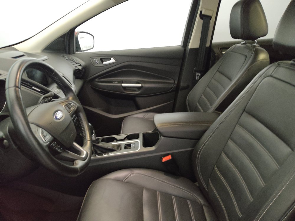 Used 2017 Ford Escape SE w/ SE Leather Comfort Package AWD/4WD image 17