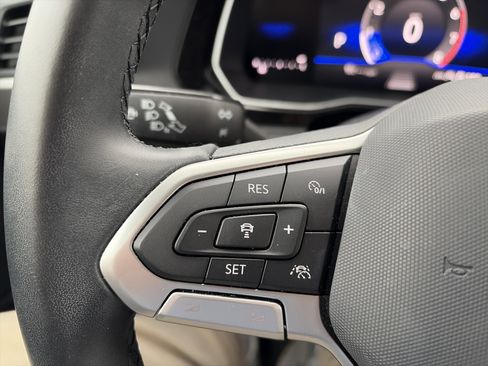 Used 2024 Volkswagen Jetta Sport image 22