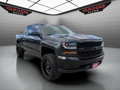 Used 2017 Chevrolet Silverado 1500 LT w/ All Star Edition image 3