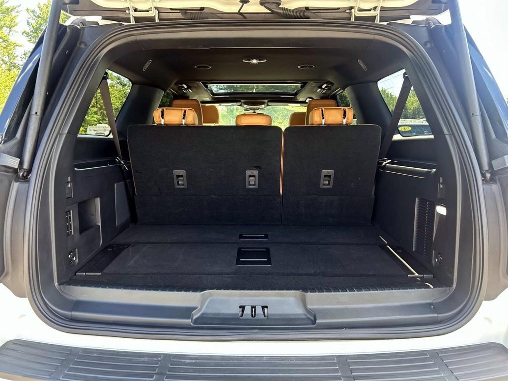 Used 2024 Ford Expedition Max Platinum AWD/4WD image 12