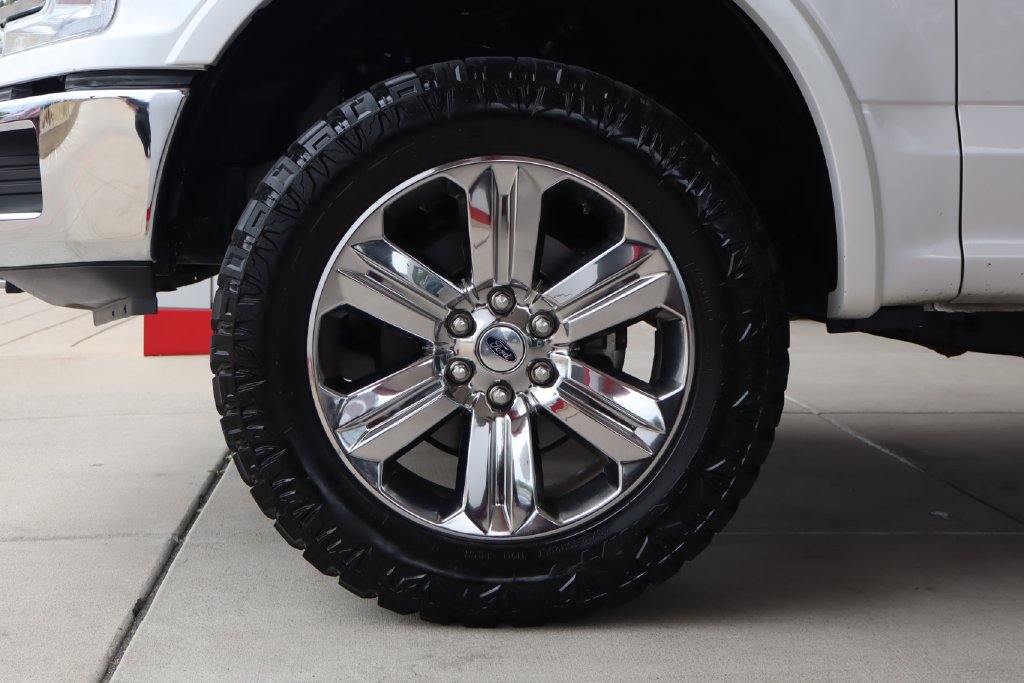 Used 2019 Ford F150 Lariat w/ Equipment Group 502A Luxury AWD/4WD image 5
