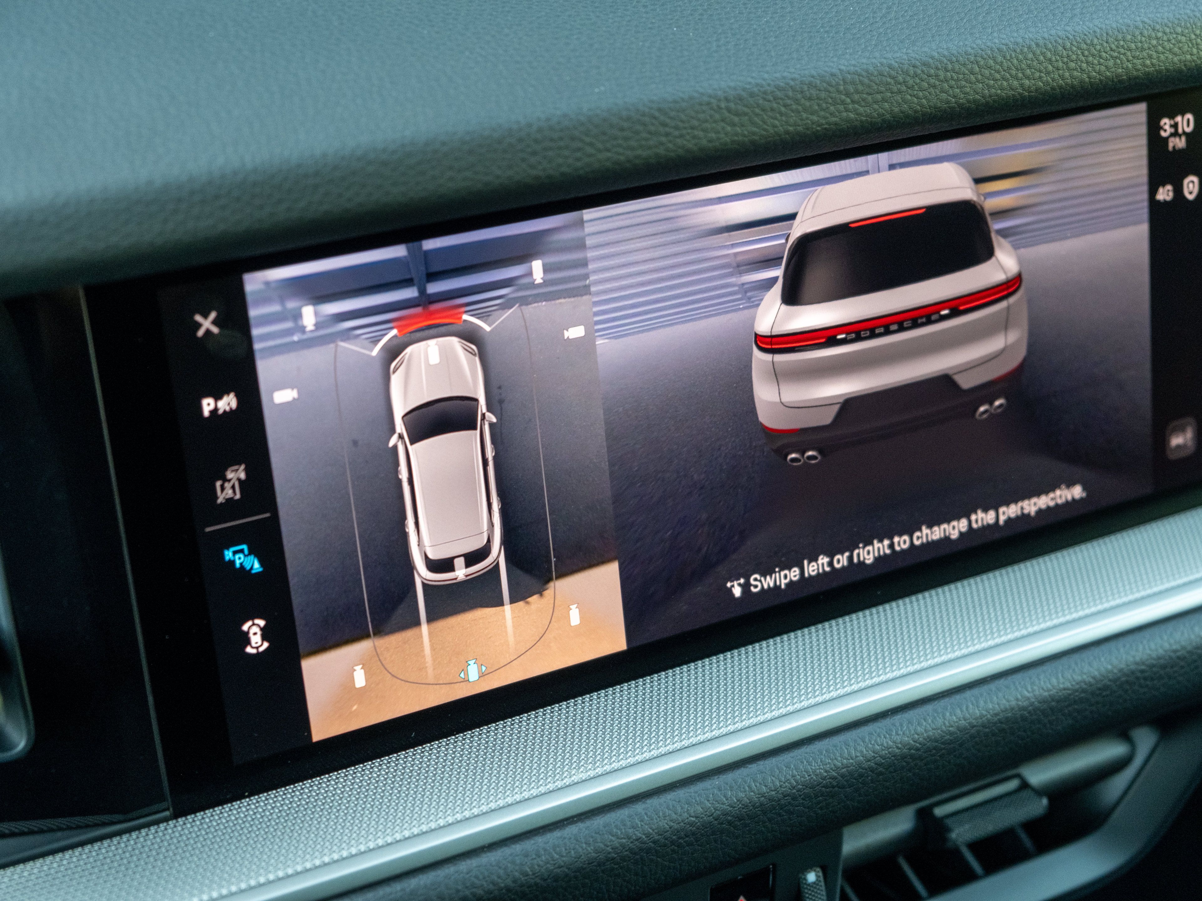 Certified 2025 Porsche Cayenne AWD/4WD image 28