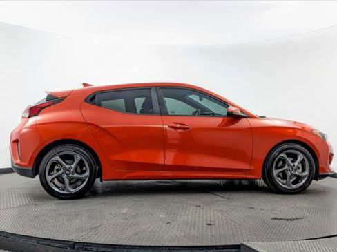 Used 2020 Hyundai Veloster 2.0 image 9