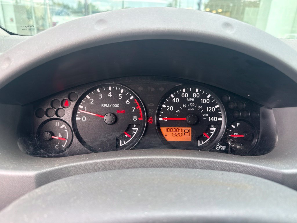 Used 2011 Nissan Frontier SV RWD image 3