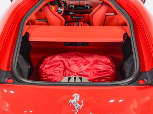 Used 2018 Ferrari 812 Superfast RWD image 43