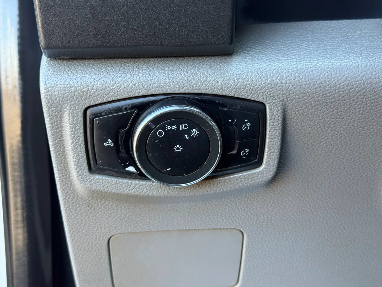 Used 2019 Ford F250 XL w/ Power Equipment Group AWD/4WD image 27