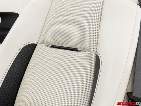 Used 2018 Rolls-Royce Dawn image 42