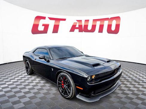 Used 2023 Dodge Challenger SRT Hellcat image 1