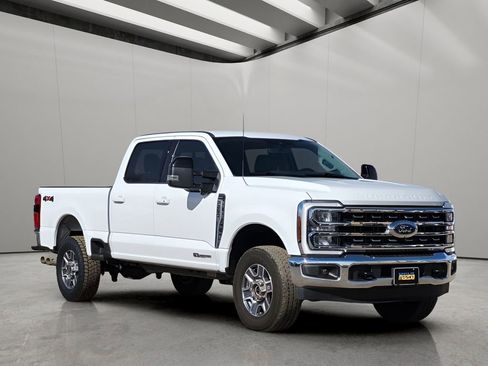 Used 2024 Ford F250 Lariat image 7