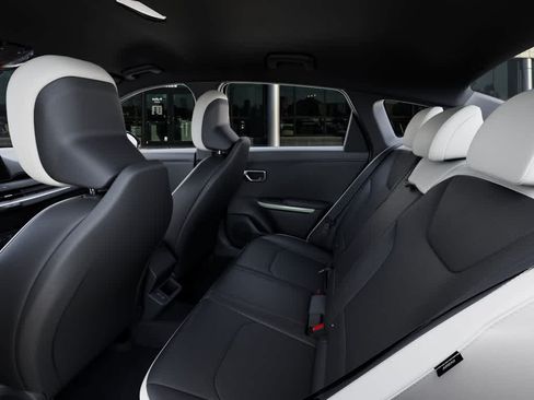 New 2026 Kia K4 GT-Line FWD image 18