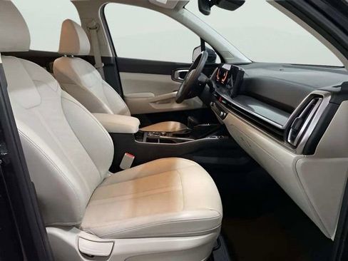 Used 2025 Kia Sorento S AWD/4WD image 26