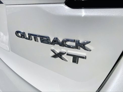 Used 2020 Subaru Outback Limited XT image 9