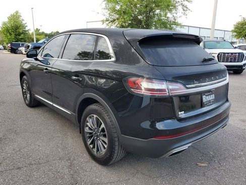 Used 2023 Lincoln Nautilus Reserve image 3