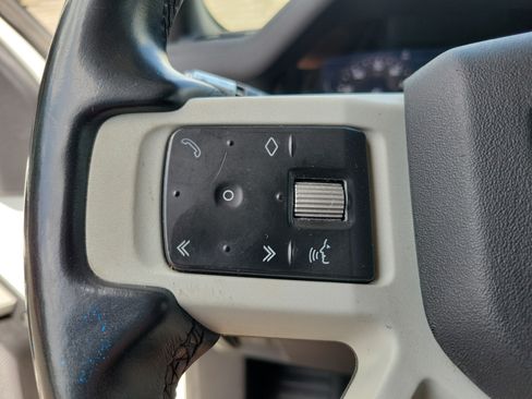 Used 2020 Land Rover Defender 110 SE AWD/4WD image 18