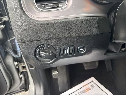 Used 2023 Dodge Charger SXT image 19