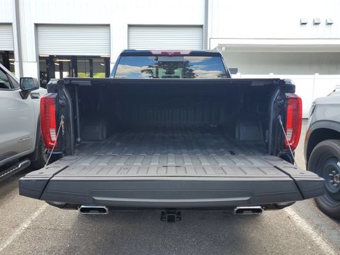 Used 2024 GMC Sierra 1500 Denali w/ Denali Reserve Package AWD/4WD image 9