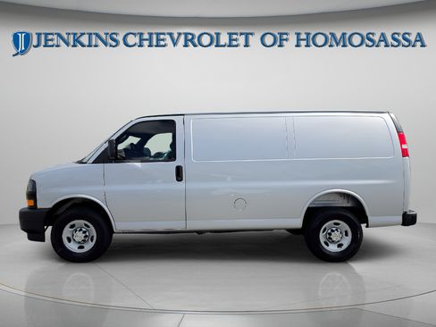 New 2026 Chevrolet Express 2500 w/ Driver Convenience Package RWD image 8