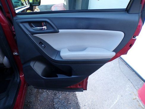 Used 2014 Subaru Forester 2.5i Limited w/ Protection Package #2 image 22
