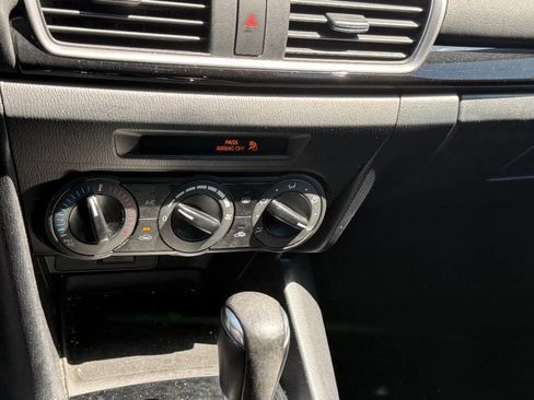 Used 2015 MAZDA MAZDA3 i Sport FWD image 11