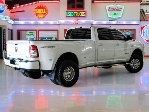 Used 2019 RAM 3500 Lone Star image 3