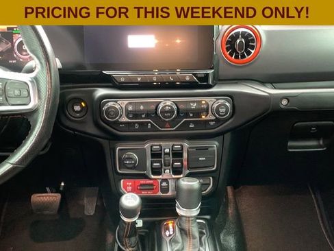 Certified 2021 Jeep Gladiator Mojave image 22